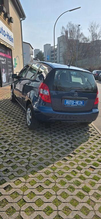 Gebraucht Mercedes A160 82 PS (60 kW) 2011 Blau Van / Kleinbus