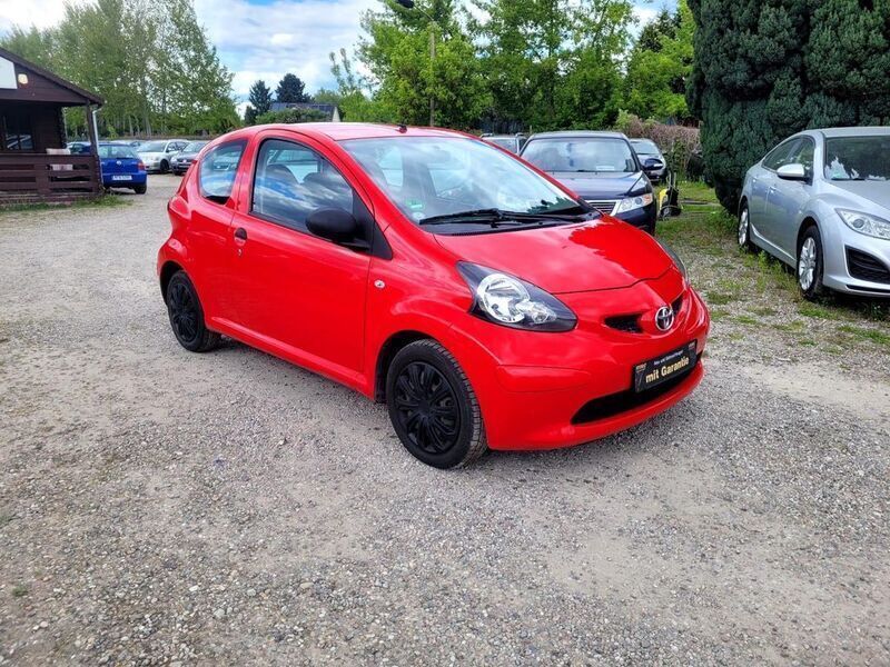 Rot Gebraucht 2007 Toyota Aygo Basis Kleinwagen | 1.490 € (Guter Preis) - Bild 1/4
