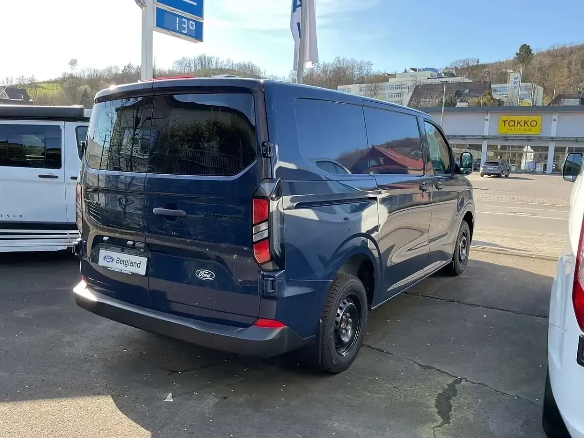 Occasion Ford Transit Custom Trend 110 ch (80 kW) 2024 Bleue Monospace