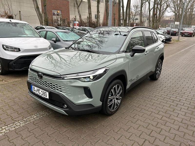 Gebraucht Toyota Corolla Cross 181 PS (133 kW) 2025 Grün SUV