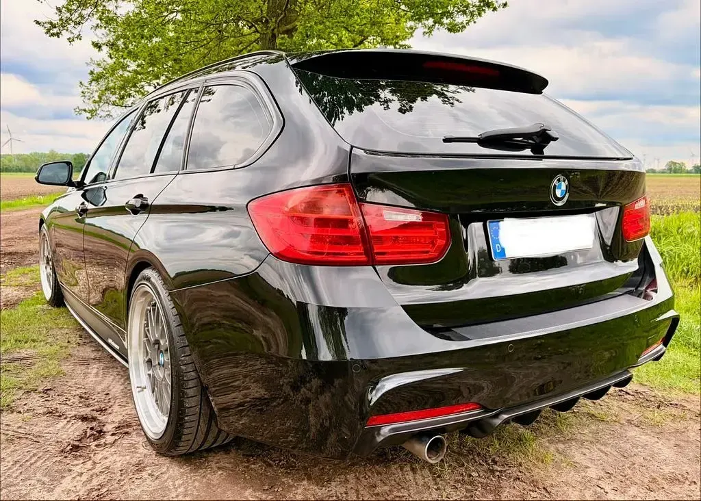 Używany BMW 320 M Performance 184 KM (135 kW) 2015 Czarny Kombi