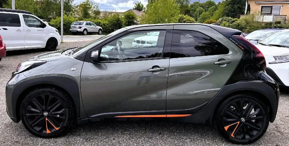 Gebraucht Toyota Aygo X Limited 72 PS (52 kW) 2022 Grün SUV