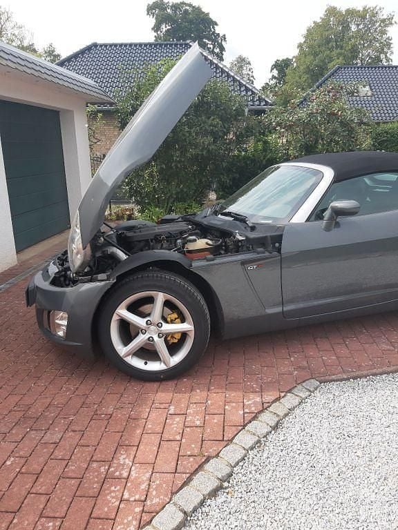 Gebraucht Opel GT 264 PS (194 kW) 2008 Grau Cabrio