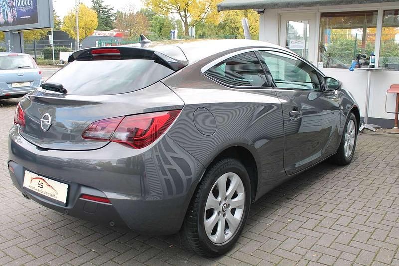 Gebraucht Opel Astra GTC 170 PS (125 kW) 2015 Grau Coupé