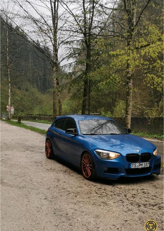 Blau Gebraucht 2012 BMW 114 M Sport Kleinwagen | 8.000 € - Bild 1/4