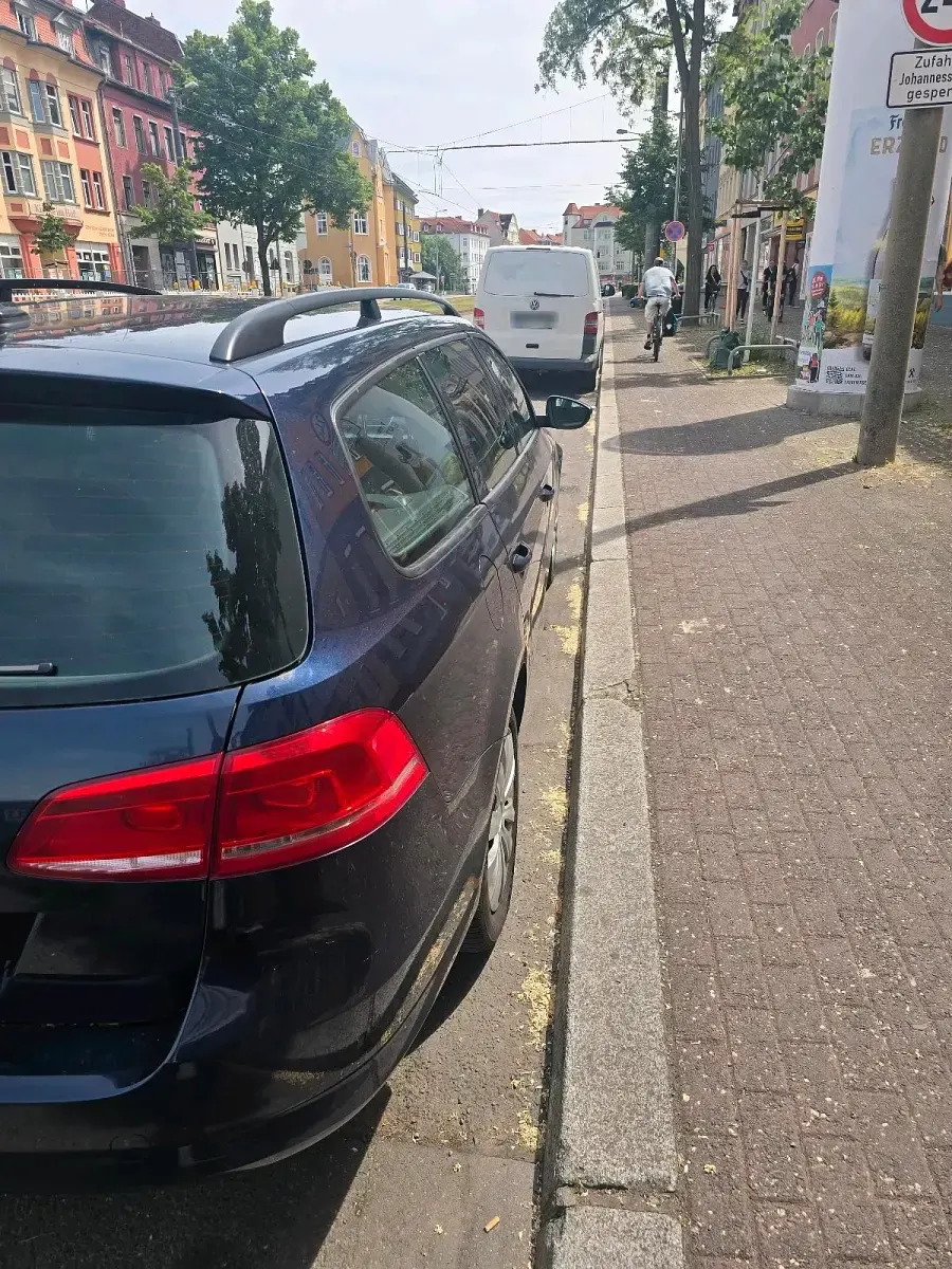 Gebraucht VW Passat 122 PS (89 kW) 2013 Blau Kombi