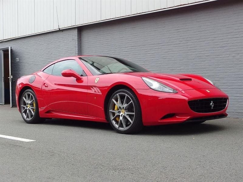 Gebraucht Ferrari California 489 PS (359 kW) 2013 Rot Cabrio