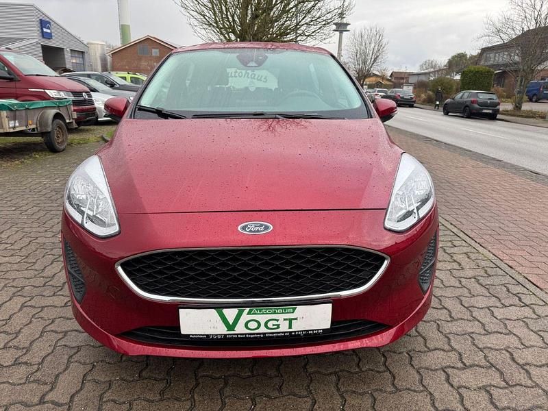 Gebraucht Ford Fiesta Cool & Connect 125 PS (91 kW) 2021 Rot Kleinwagen