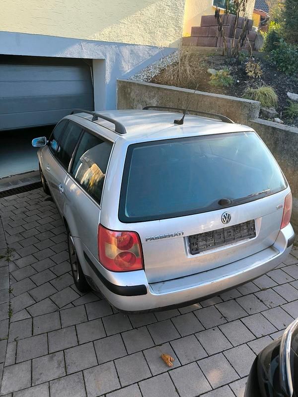 Gebraucht VW Passat 131 PS (96 kW) 2003 Silber Kombi