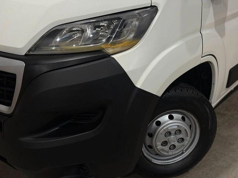 Gebraucht Peugeot Boxer 140 PS (102 kW) 2021 Weiß Van