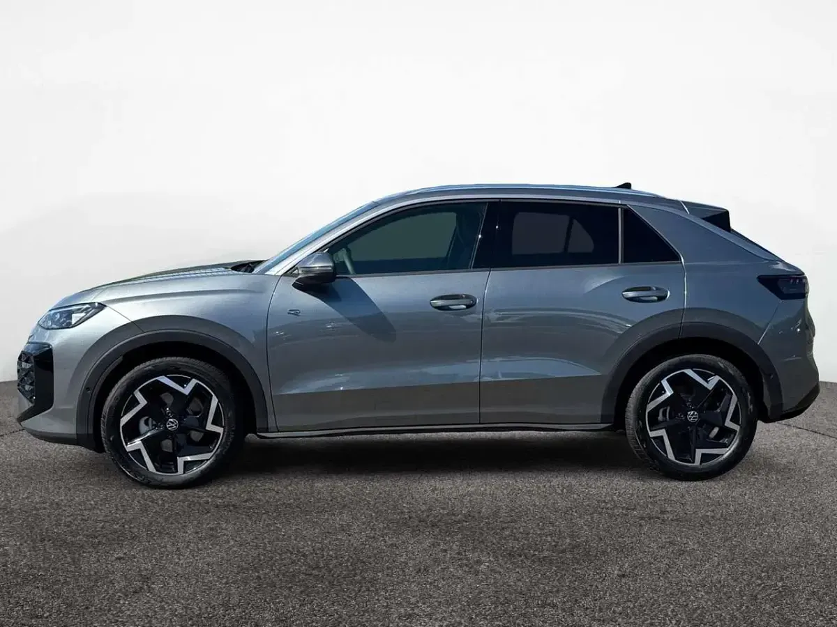 Neu VW T-Roc R-line 150 PS (110 kW) 2026 Wolf grey SUV