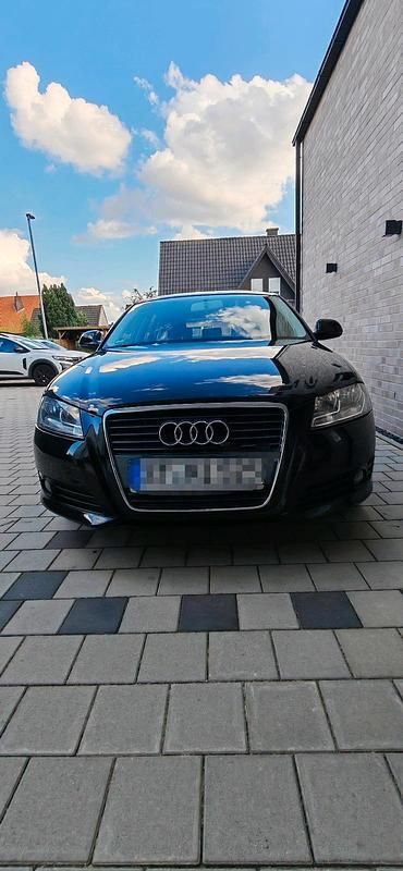 Schwarz Gebraucht 2009 Audi A3 Sportback Kombi | 5.000 € (Guter Preis) - Bild 1/4
