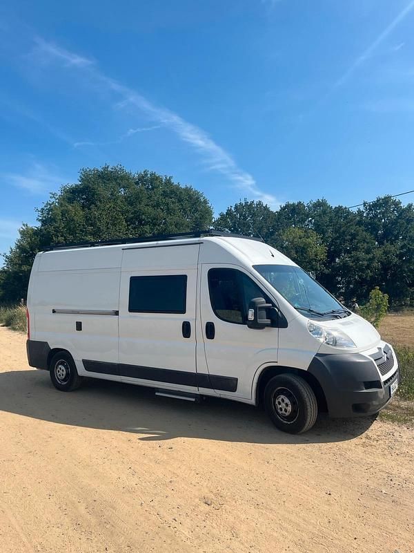 Weiß Gebraucht 2013 Citroën Jumper Van / Kleinbus | 53.000 € - Bild 1/4