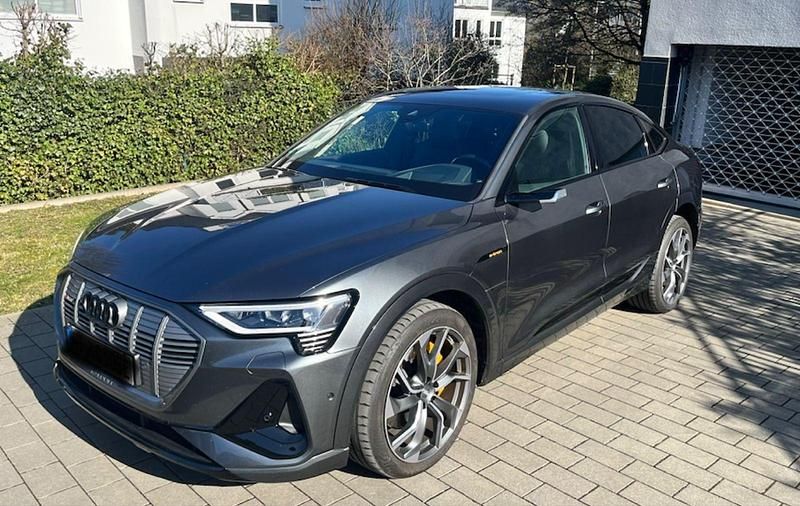Gebraucht Audi e-tron S-Line 300 kW (408 PS) 2020 Grau SUV