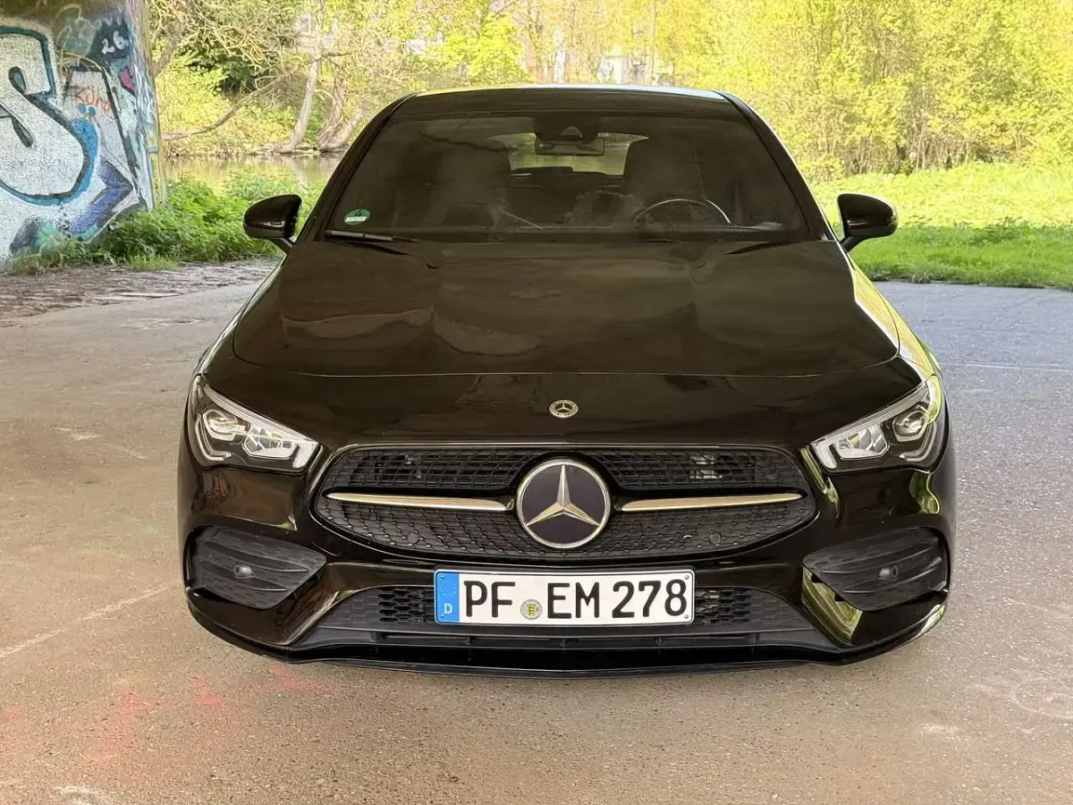 Gebraucht Mercedes CLA200 163 PS (119 kW) 2021 Schwarz Kombi