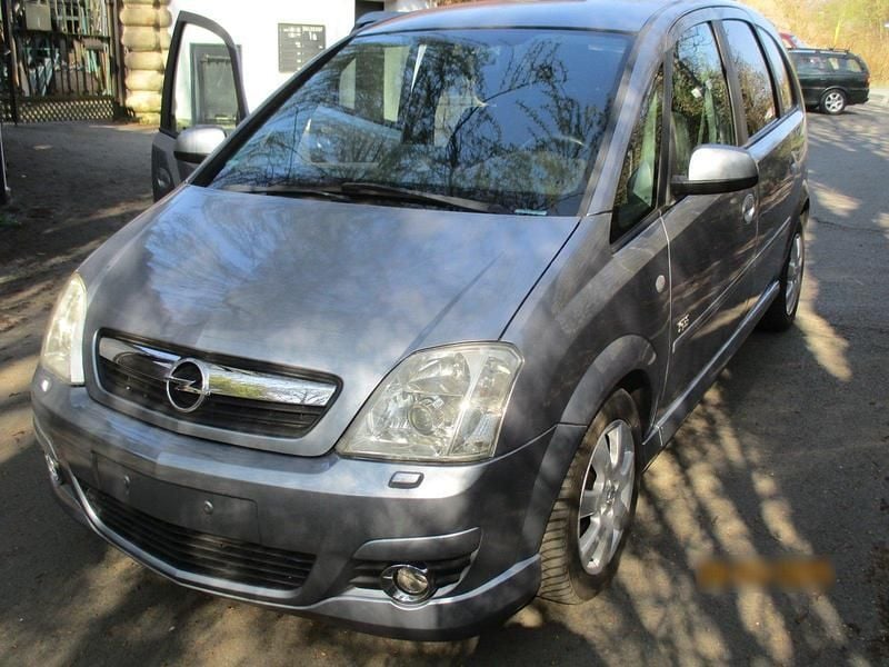 Silber Gebraucht 2006 Opel Meriva OPC Van / Kleinbus | 2.700 € (Fairer Preis) - Bild 1/4