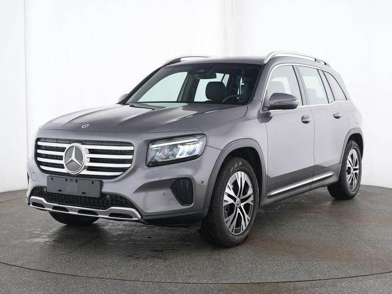 Gebraucht Mercedes GLB220 Progressive 190 PS (139 kW) 2025 Mountain grau (metallic) SUV
