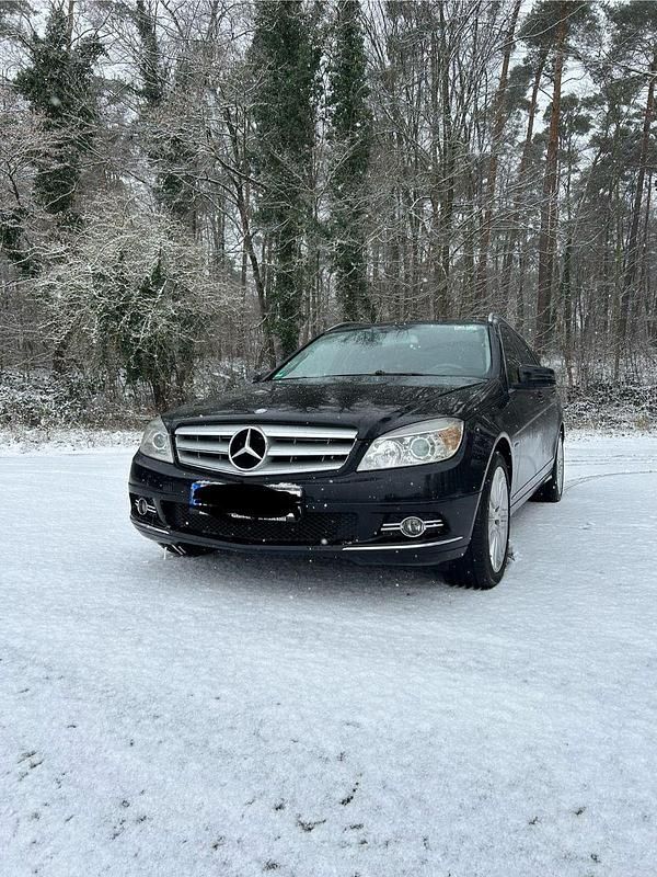 Schwarz Gebraucht 2010 Mercedes C220 Avantgarde Kombi | 5.900 € (Fairer Preis) - Bild 1/4