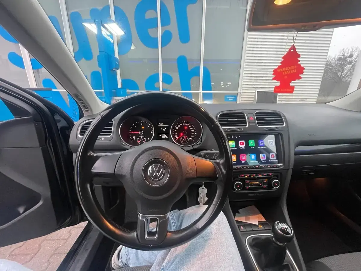 Gebraucht VW Golf VI 105 PS (77 kW) 2011 Schwarz Kombi