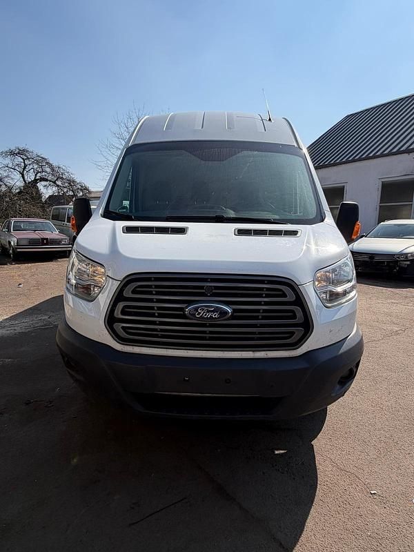 Gebraucht Ford Transit 170 PS (125 kW) 2019 Weiß Van / Kleinbus