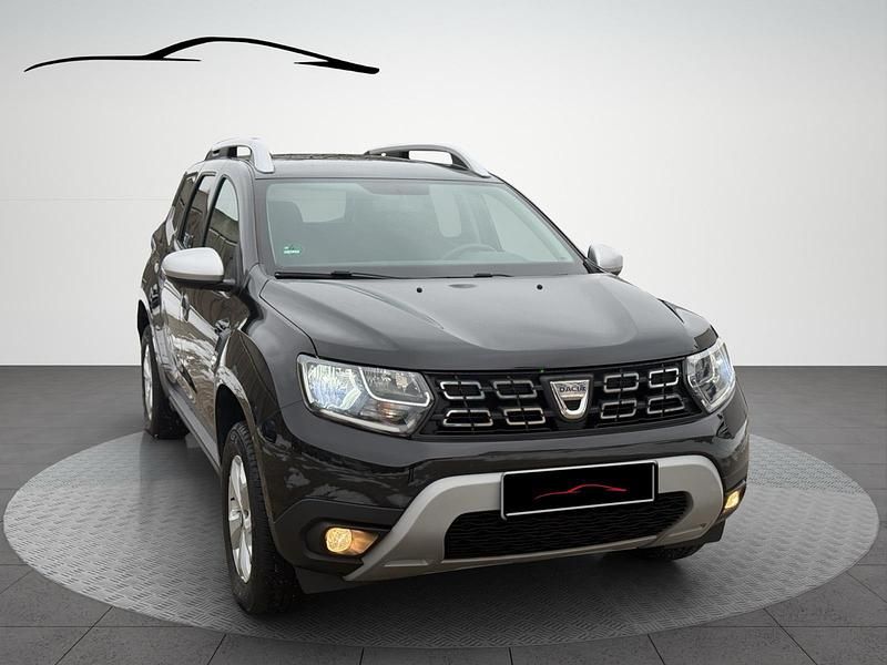 Gebraucht Dacia Duster Acces 114 PS (83 kW) 2021 Schwarz SUV