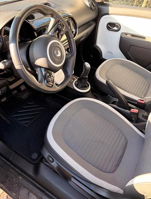 Gebraucht Renault Twingo 71 PS (52 kW) 2015 Schwarz Kleinwagen