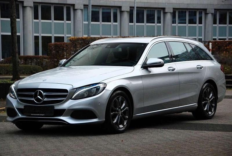 Iridiumsilber Gebraucht 2015 Mercedes C180 Avantgarde Kombi | 15.990 € (Fairer Preis) - Bild 1/4