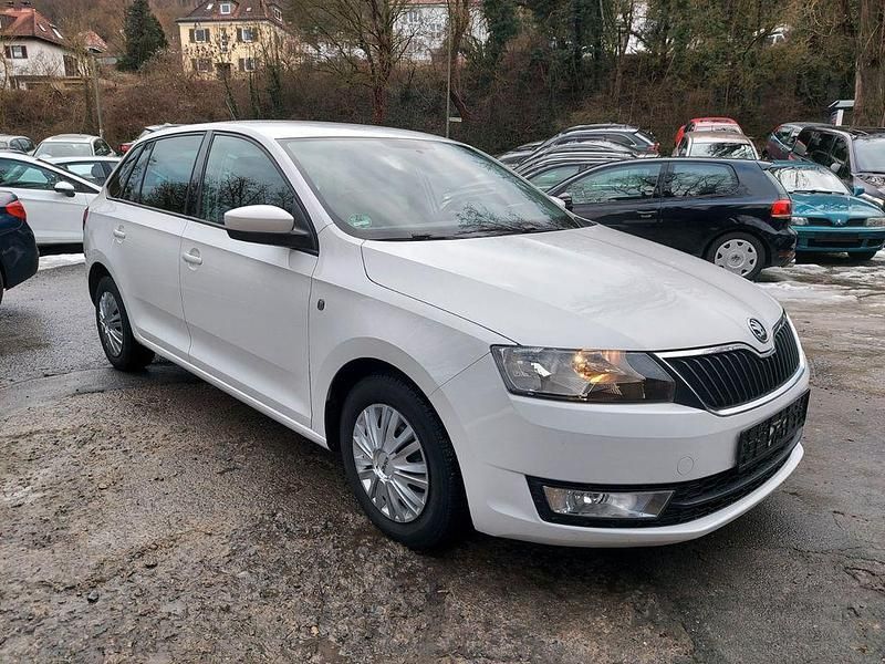 Gebraucht Skoda Rapid Drive 86 PS (63 kW) 2014 Weiß Limousine