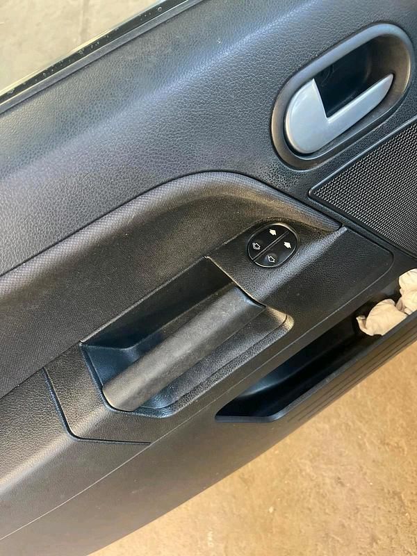 Gebraucht Ford Fusion 68 PS (50 kW) 2006 Schwarz Kleinwagen