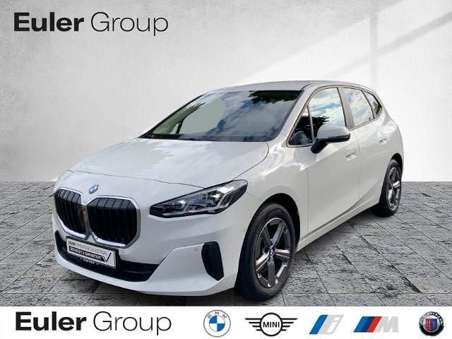 Weiss Gebraucht 2024 BMW 216 Active Tourer Efficient Dynamics Van / Kleinbus | 26.989 € (Guter Preis) - Bild 1/4