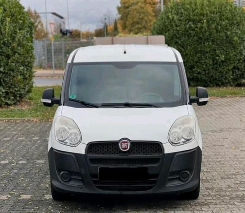 Gebraucht Fiat Doblò 95 PS (69 kW) 2013 Weiß Van / Kleinbus