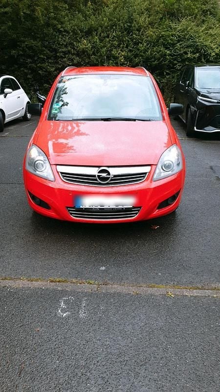 Rot Gebraucht 2009 Opel Zafira Van / Kleinbus | 2.900 € (Fairer Preis) - Bild 1/4