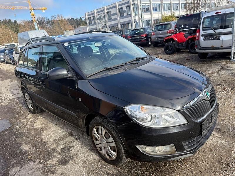 Schwarz Gebraucht 2012 Skoda Fabia Elegance Kombi | 1.900 € (Superpreis) - Bild 1/4