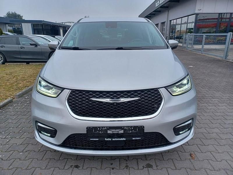 Gebraucht Chrysler Pacifica 291 PS (214 kW) 2023 Silber Van