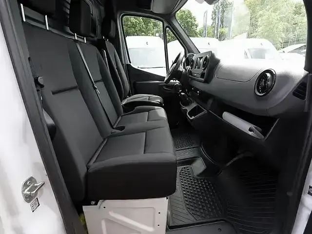 Gebraucht Mercedes Sprinter 170 PS (125 kW) 2023 Andere Van