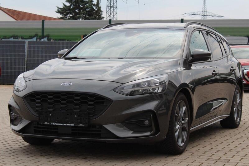 Grau Gebraucht 2020 Ford Focus ST-Line Kombi | 15.490 € (Guter Preis) - Bild 1/4