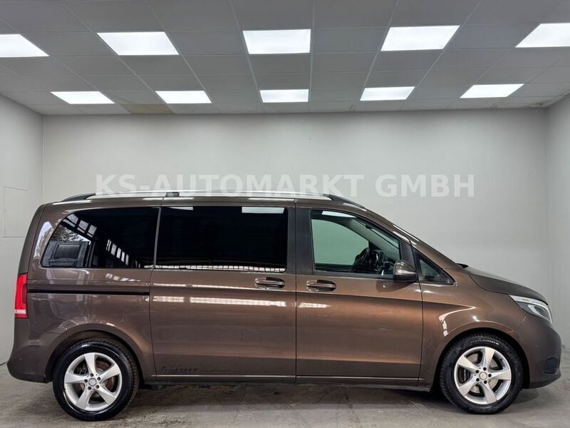 Gebraucht Mercedes V220 Edition 163 PS (119 kW) 2015 Dolomitbraun metallic Van / Kleinbus