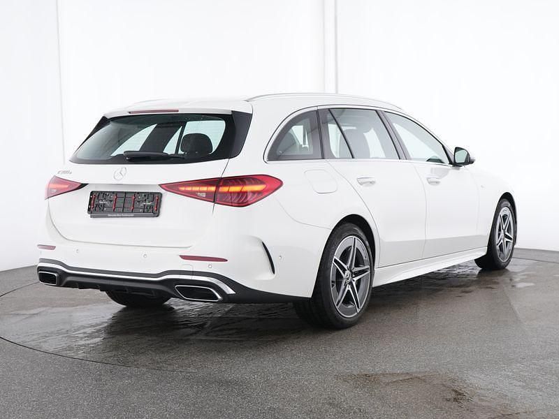 Gebraucht Mercedes C300e AMG 313 PS (230 kW) 2024 Weiss polarweiss Kombi