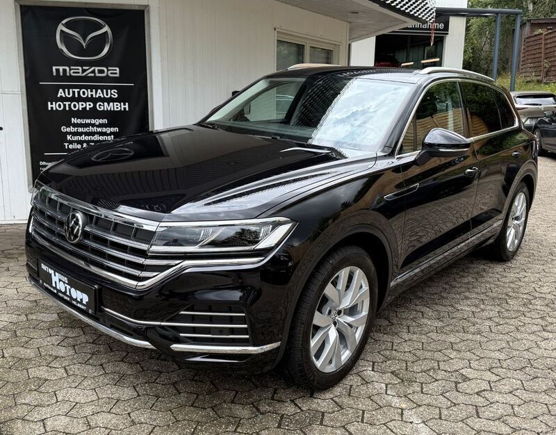 Schwarz Gebraucht 2022 VW Touareg Elegance SUV | 49.790 € (Fairer Preis) - Bild 1/4