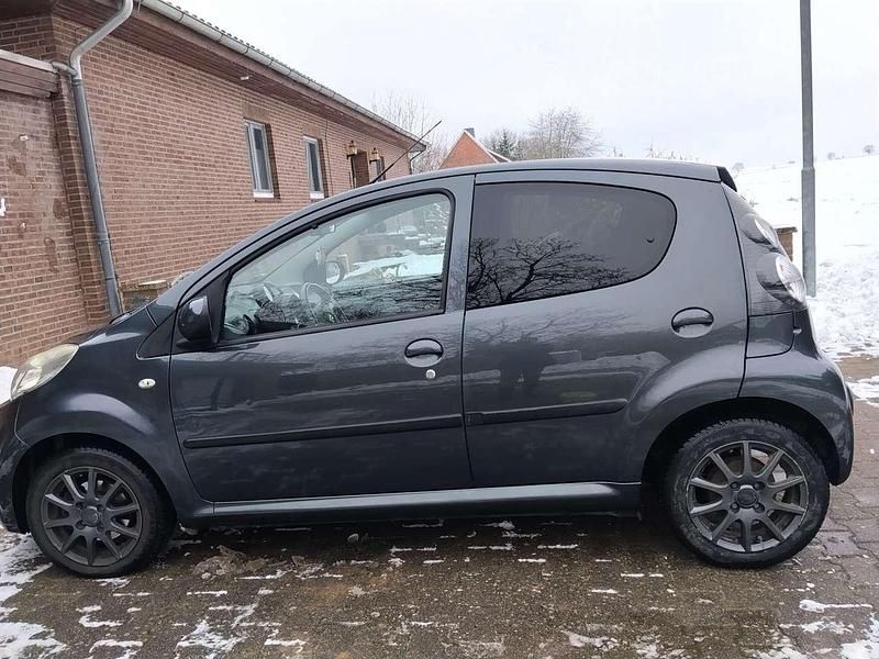 Gebraucht Citroën C1 68 PS (50 kW) 2012 Grau Kleinwagen