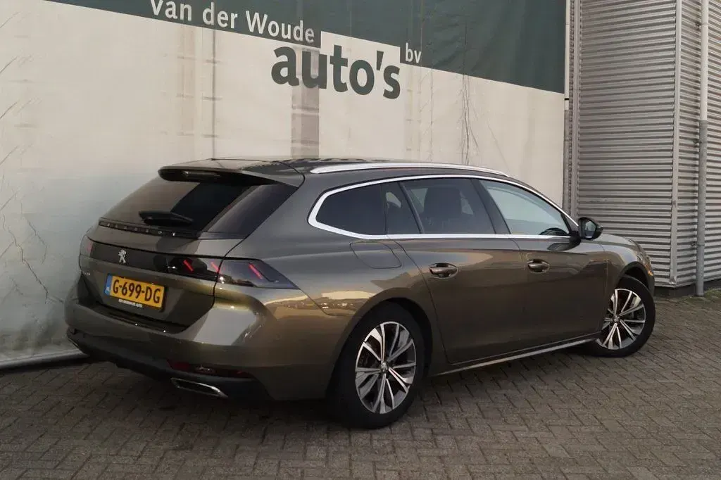 Gebraucht Peugeot 508 SW Allure 131 PS (96 kW) 2019 Grau Kombi