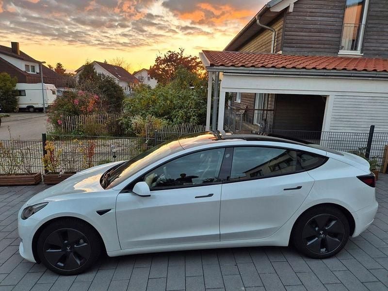 Gebraucht Tesla Model 3 366 kW (498 PS) 2021 Weiß Limousine