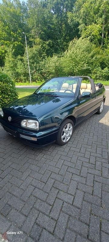 Grün Gebraucht 1996 VW Golf Cabriolet Classicline Cabrio | 5.500 € (Teuer) - Bild 1/4