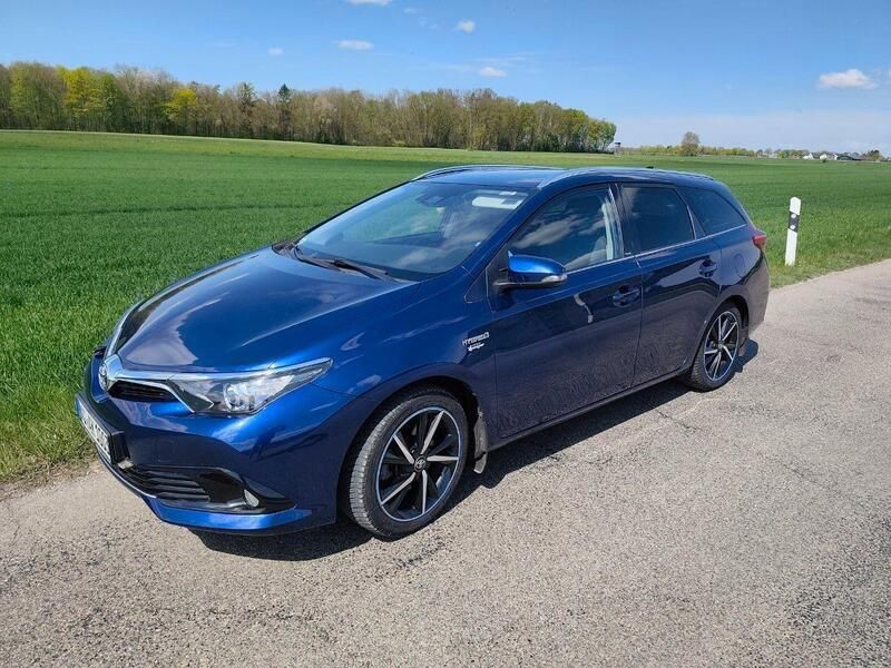 Blau Gebraucht 2017 Toyota Auris Kombi | 14.400 € (Fairer Preis) - Bild 1/4