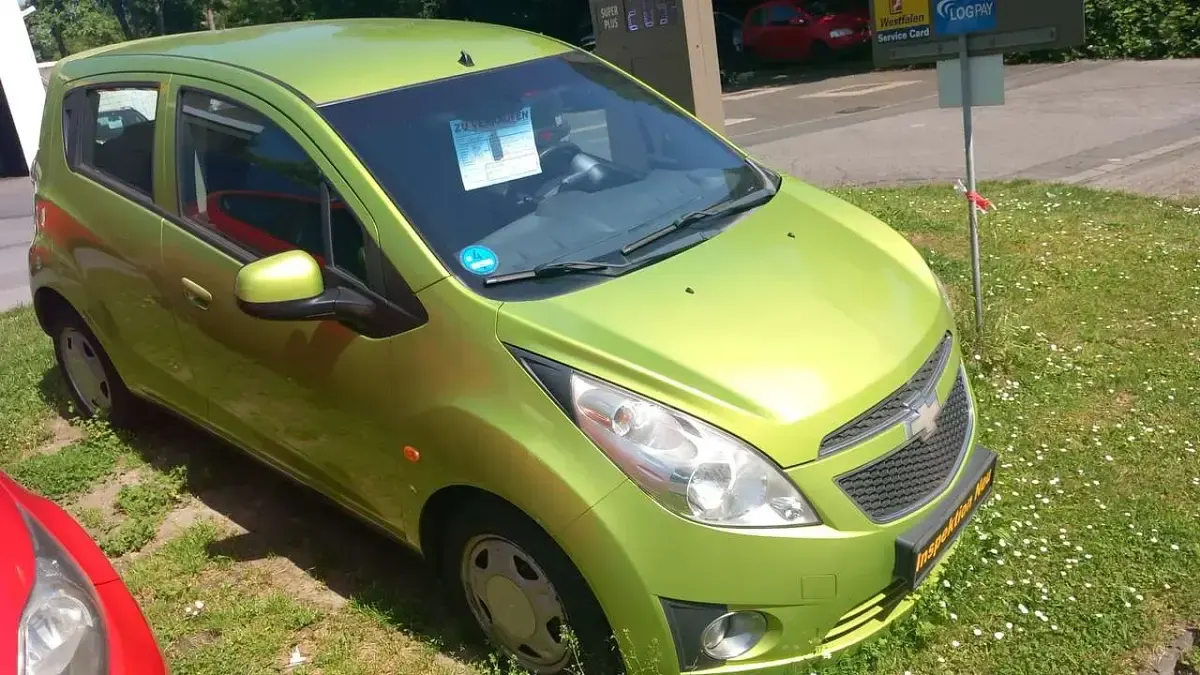 Gebraucht Chevrolet Spark 82 PS (60 kW) 2010 Grün Kleinwagen