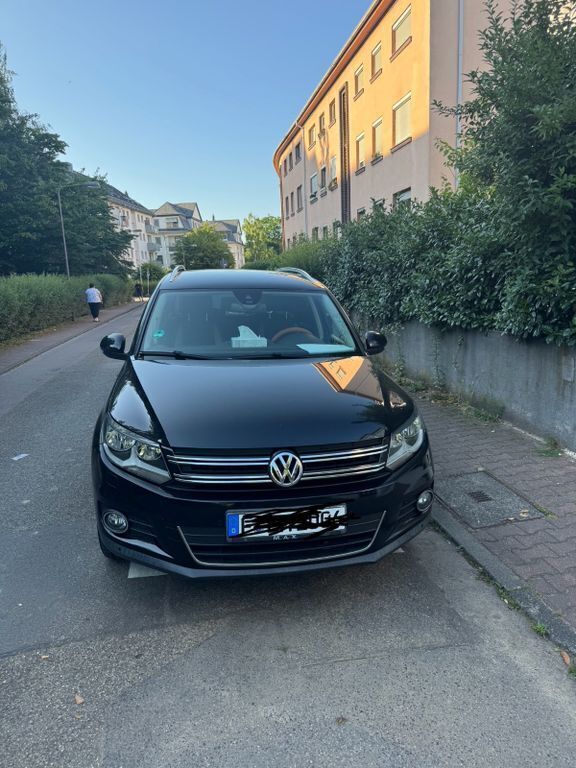 Schwarz Gebraucht 2013 VW Tiguan Trendline SUV | 12.500 € (Fairer Preis) - Bild 1/4