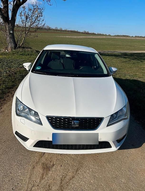 Second-hand Seat Leon Style 110 CP (80 kW) 2015 Alb Berlinǎ