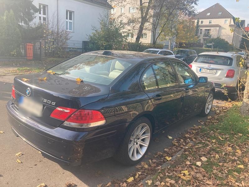 Gebraucht BMW 730 231 PS (169 kW) 2006 Blau Limousine