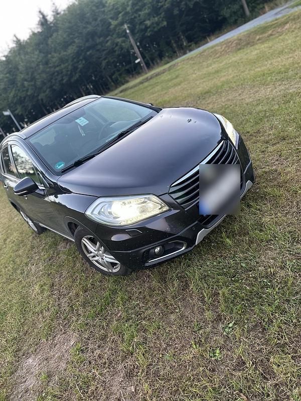 Gebraucht Suzuki SX4 128 PS (94 kW) 2014 Grau Limousine