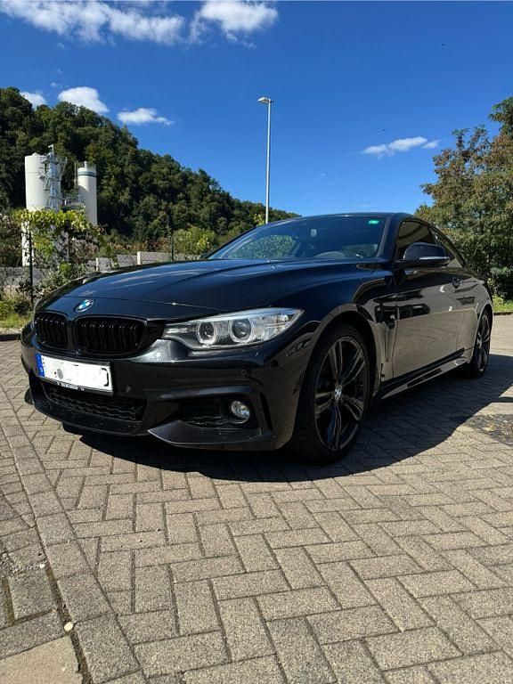 Schwarz Gebraucht 2017 BMW 420 M Sport Coupé | 23.500 € (Etwas zu teuer) - Bild 1/4